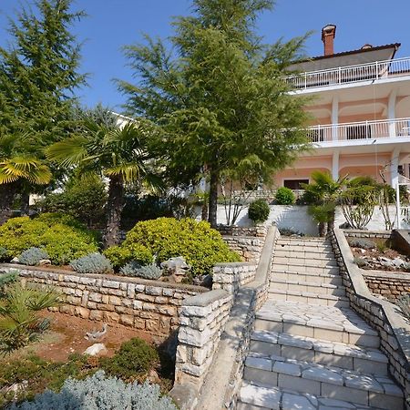 Apartments Slavica Rabac Exterior photo