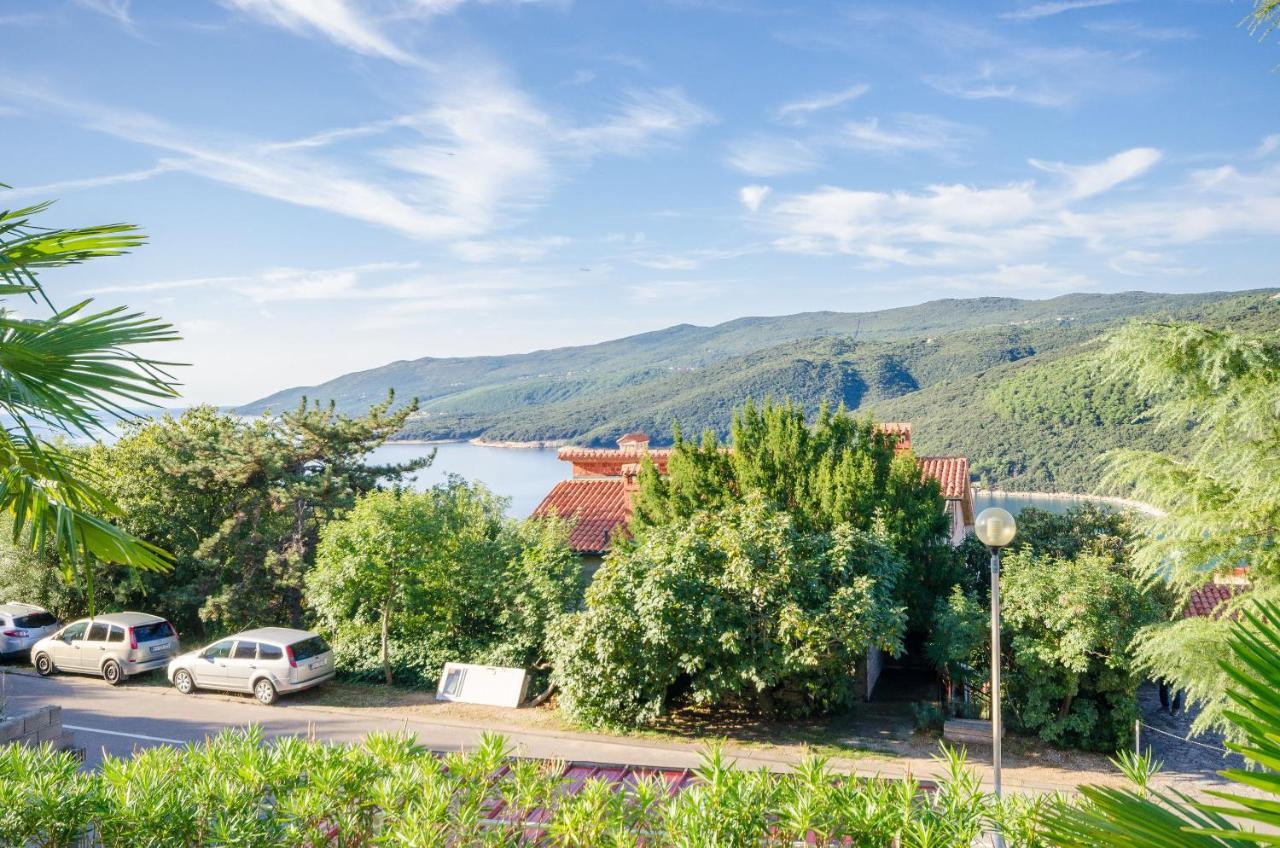 Apartments Slavica Rabac Exterior photo