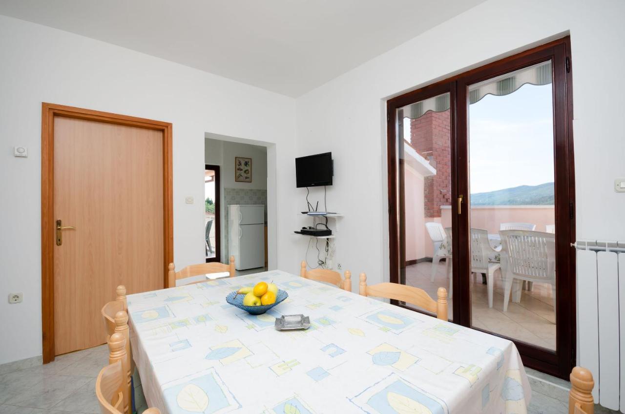 Apartments Slavica Rabac Exterior photo